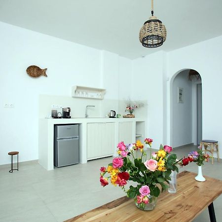 Elia Privileged Suites Andros Ανδροσ מראה חיצוני תמונה