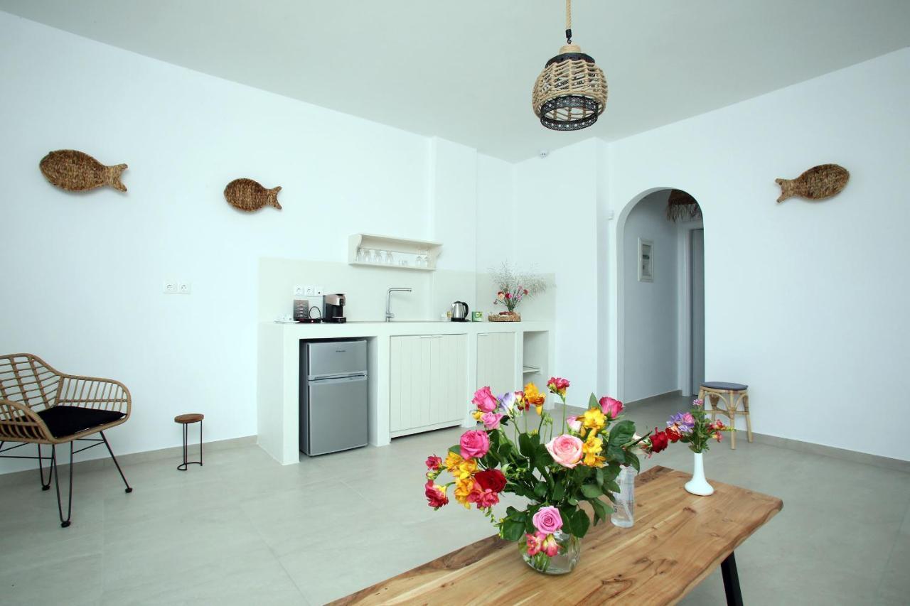 Elia Privileged Suites Andros Ανδροσ מראה חיצוני תמונה
